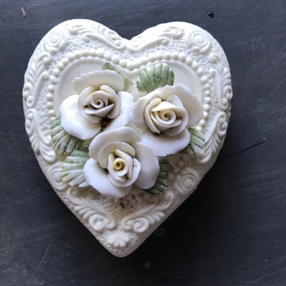 Trinket box heart shape